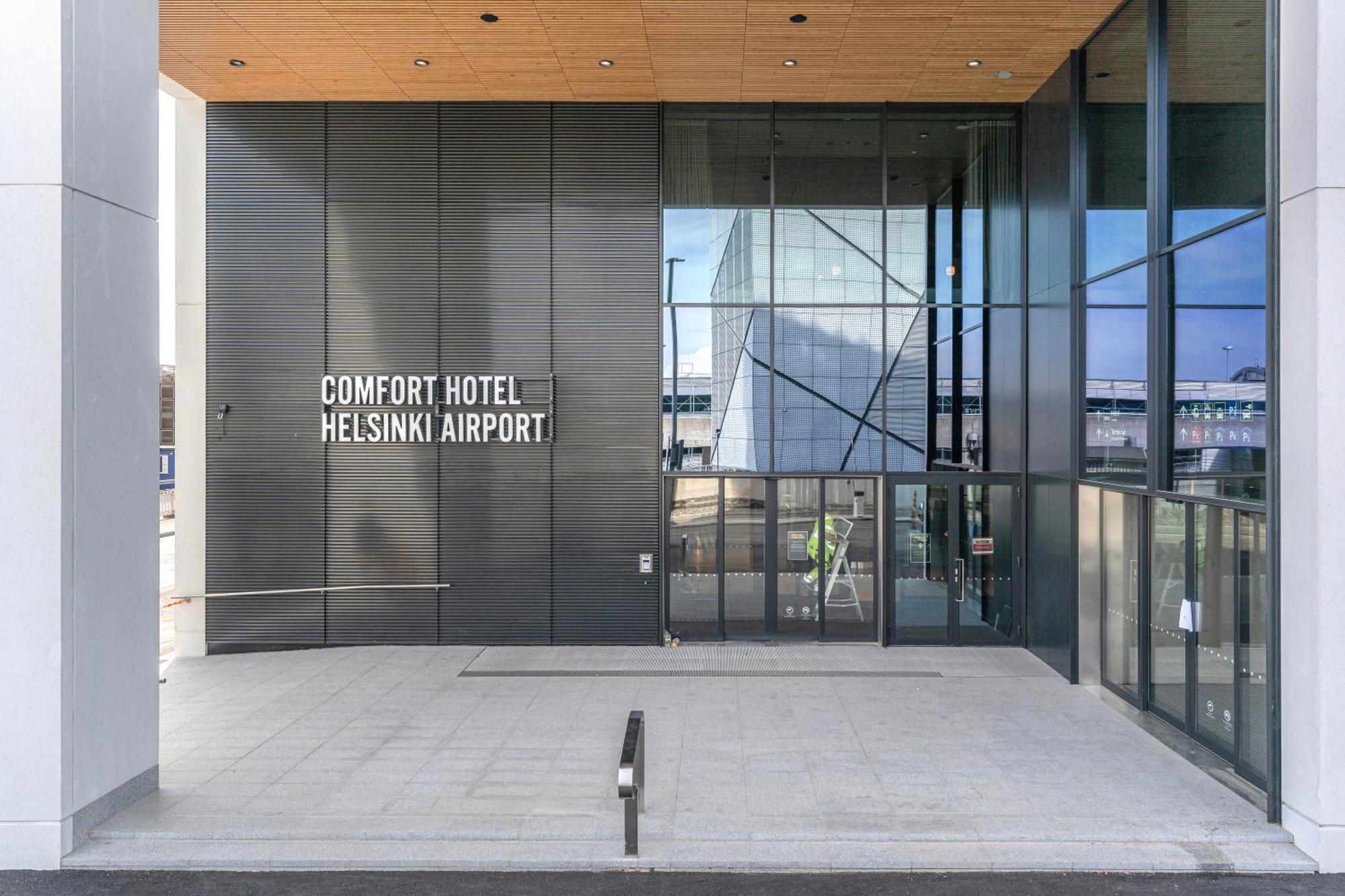 Comfort Hotel Helsinki Airport Vantaa Exterior photo