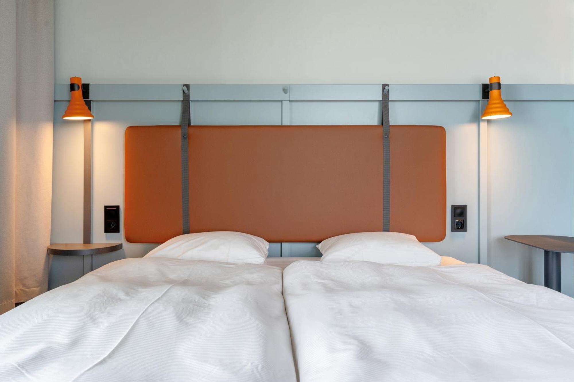 Comfort Hotel Helsinki Airport Vantaa Exterior photo